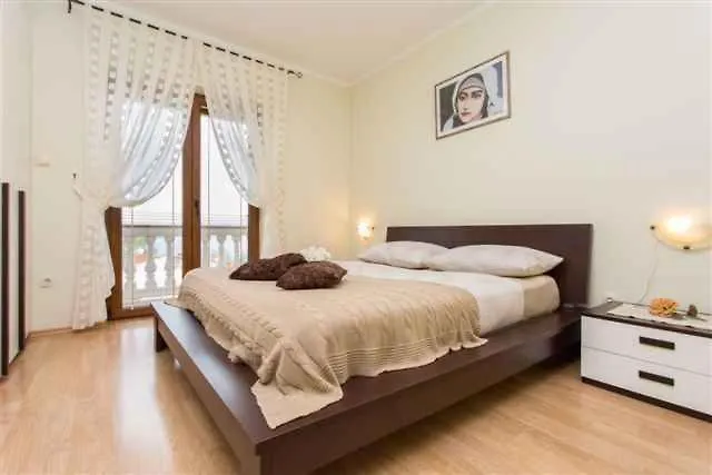 Apartment In Klimno/Insel Krk 12500