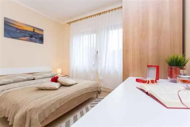 Apartment In Klimno/Insel Krk 12500